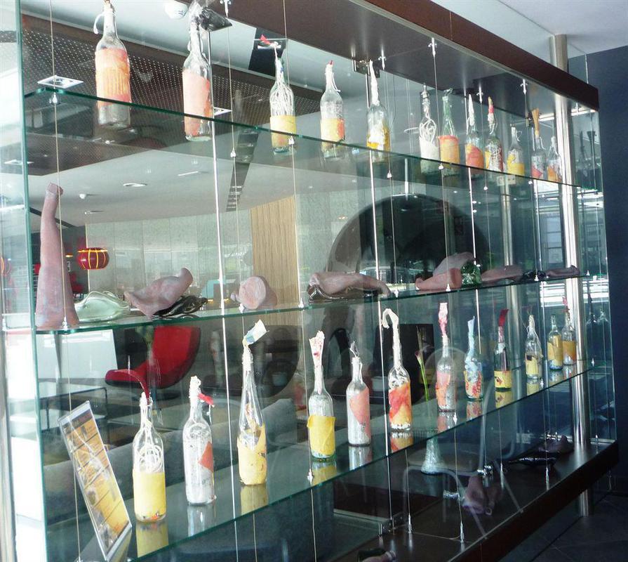 Yomo Mola Park Hotel